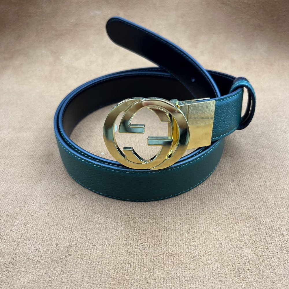 Gucci Women's reversible double sided color belt, size 85. - Picture 1 of 7